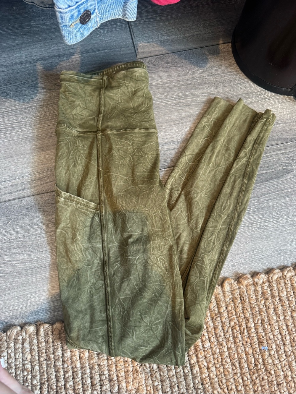 Diamond dye lululemon green leggings 4